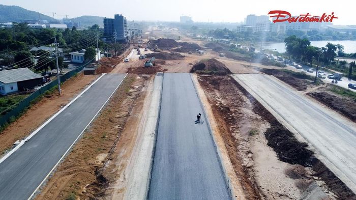 Theo báo cáo của Sở Xây dựng Hà Nội gửi UBND thành phố, sản lượng thực hiện dự án đạt 435,8 tỷ đồng, tương đương 31,4% kế hoạch điều chỉnh. Kết quả này cho thấy khối lượng công việc còn lại vẫn lớn, trong khi yêu cầu đẩy nhanh tiến độ ngày càng cấp thiết.