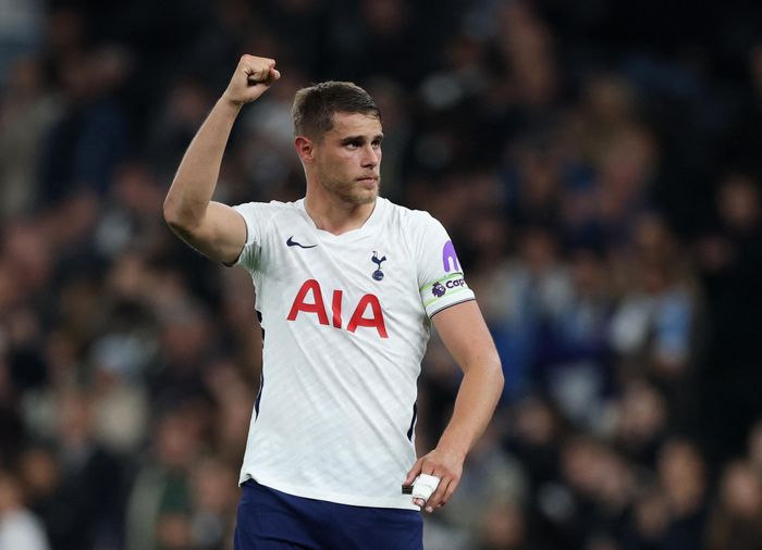  Tottenham phải chờ đến vòng 7 mới có chiến thắng đầu tiên, qua đó vươn lên vị trí thứ 16 trên bảng xếp hạng. 
