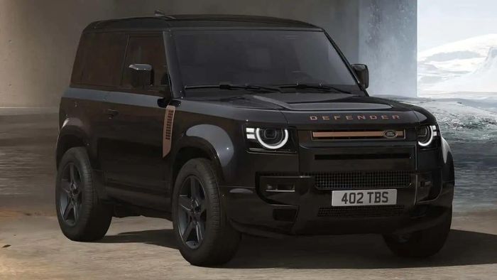  Gói Alasia Pack cùng tùy chọn loại bỏ lốp dự phòng dành cho chủ xe Denfer 90 tại châu Âu. Ảnh: Land Rover. 