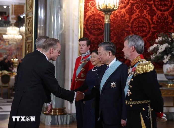  Nhà vua Frederik X nêu rõ Đan Mạch và Việt Nam có rất nhiều điểm chung; chuyến thăm này sẽ góp phần củng cố tình hữu nghị và thúc đẩy quan hệ đối tác giữa Đan Mạch và Việt Nam ngày càng phát triển tốt đẹp. 