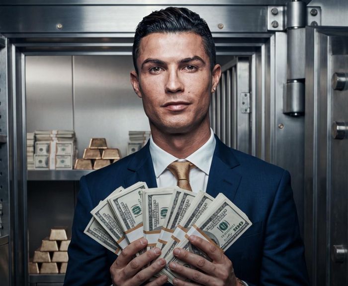  Ronaldo vẫn là ngôi sao thể thao kiếm tiền nhiều nhất thế giới. 