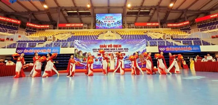 Tiết mục văn nghệ tại Lễ khai mạc