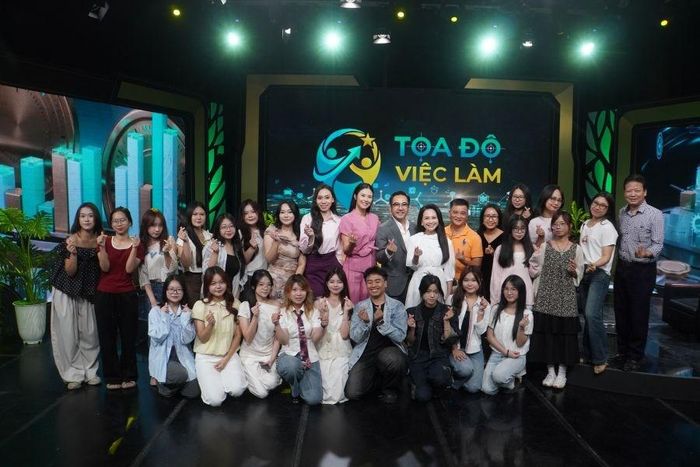 Tọa độ việc làm là chương trình truyền hình thực tế hướng nghiệp trên VTV2 và VTVgo, kết nối chuyên gia, nhà tuyển dụng với người trẻ