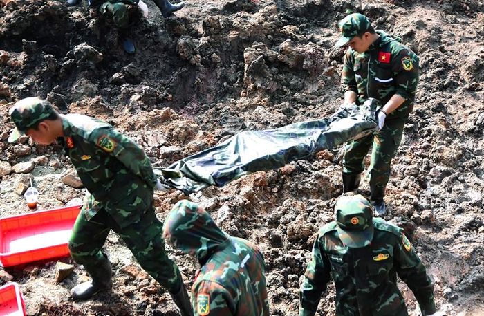 Kết quả tìm kiếm ngày 20.10, lực lượng làm nhiệm vụ đã phát hiện, quy tập thêm 11 bộ hài cốt liệt sĩ
