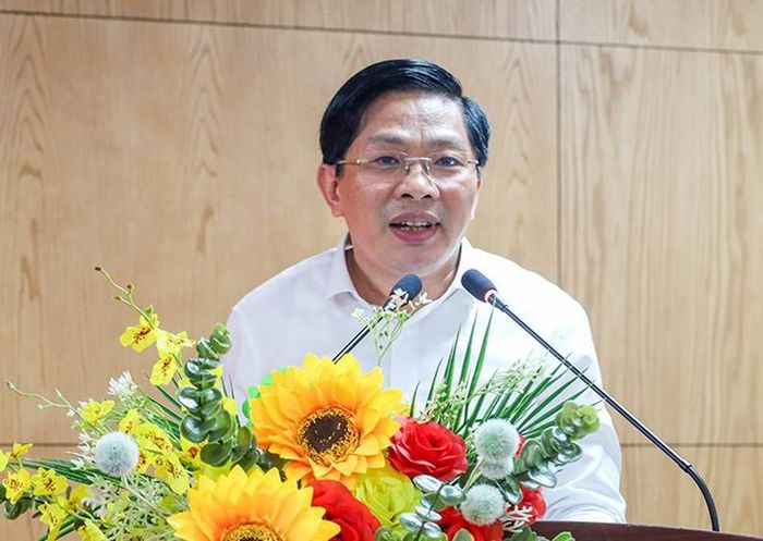 Phó Bí thư Thường trực Tỉnh ủy Cà Mau Đặng Văn Dũng: Bảo vệ cán bộ dám nghĩ, dám làm phải đi đôi với kiểm soát quyền lực, giữ nghiêm kỷ luật, kỷ cương - Ảnh: Hoàng Nam