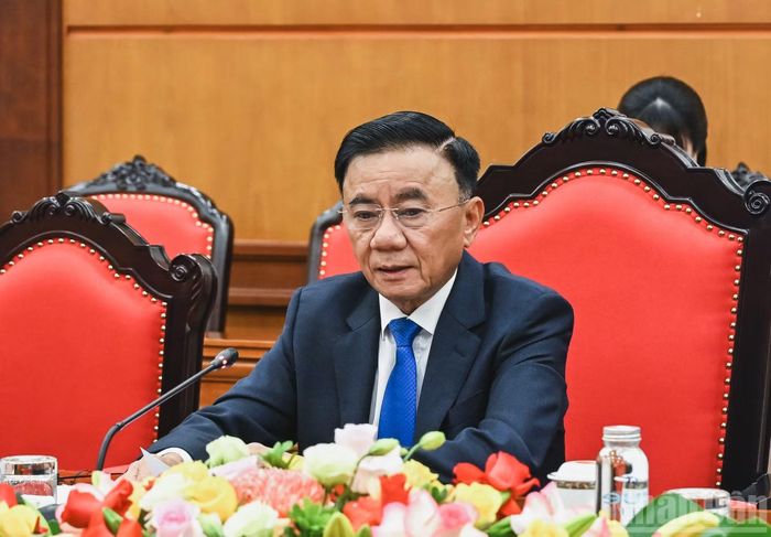Thường trực Ban Bí thư Trần Cẩm Tú phát biểu tại cuộc tiếp. (Ảnh: DUY LINH)