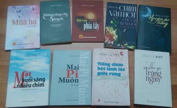 Một số tác phẩm của nhà văn Châu La Việt viết về lực lượng vũ trang và chiến tranh cách mạng. (Ảnh: LKH)