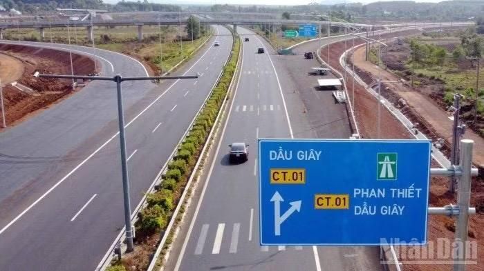 Với dự án PPP, cần đồng thời xác định phần vốn nhà nước tham gia, trách nhiệm của nhà đầu tư, khả năng huy động vốn và phương án tài chính cho toàn bộ lộ trình. (Ảnh: ĐỨC HƯƠNG)
