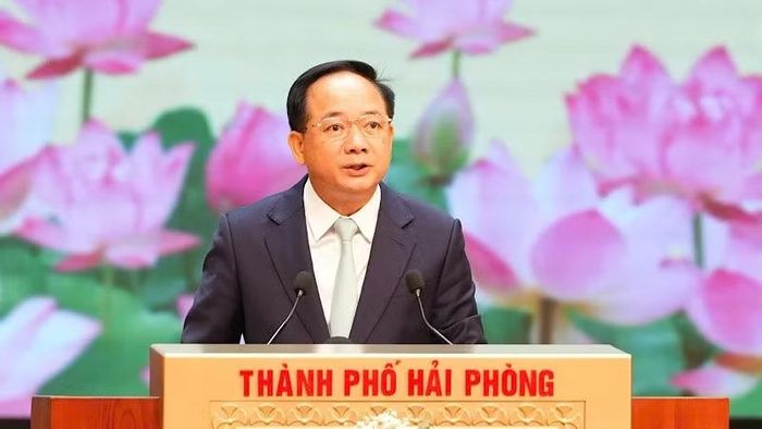 Đồng chí Trịnh Văn Quyết, Ủy viên Bộ Chính trị, Bí thư Trung ương Đảng, Trưởng ban Tuyên giáo Trung ương phát biểu tại lễ kỷ niệm. (Ảnh: ĐÀM THANH)