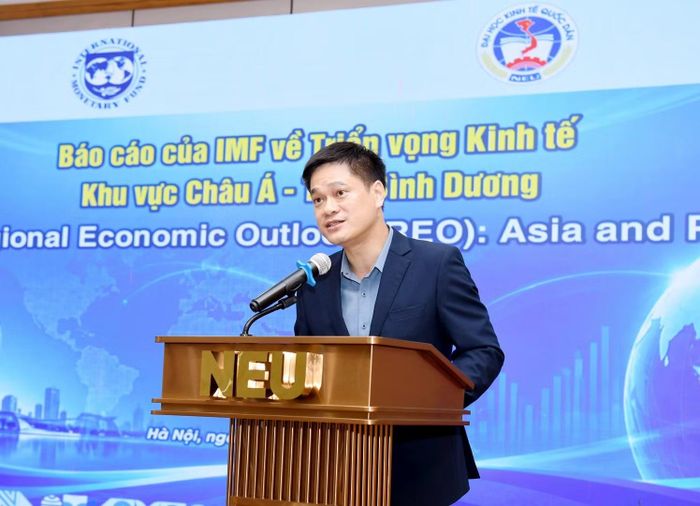 Giáo sư, Tiến sĩ Tô Trung Thành, Phó Giám đốc Đại học Kinh tế quốc dân phát biểu. (Ảnh: BTC)