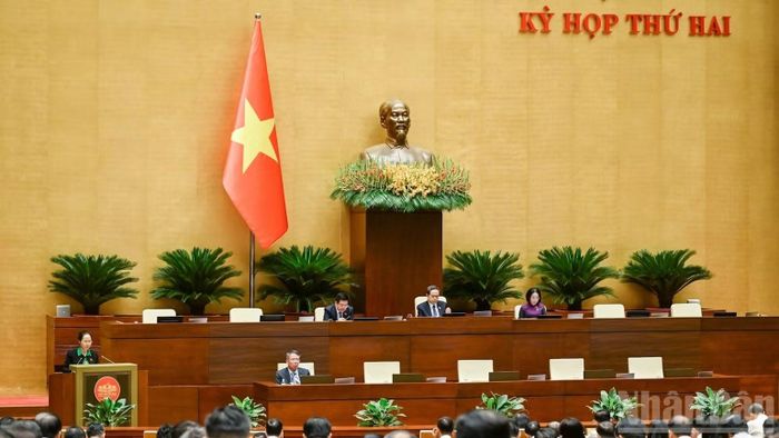 Quốc hội làm việc tại hội trường. (Ảnh: DUY LINH)