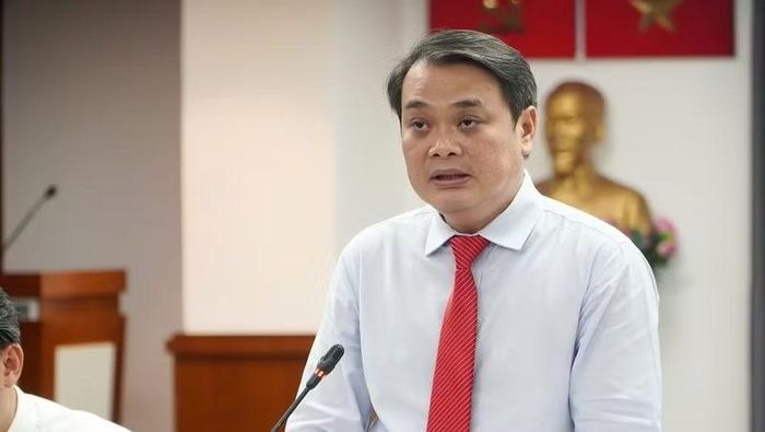 Ông Lê Trường Duy, Giám đốc Trung tâm Cách mạng Công nghiệp lần thứ 4 tại Thành phố Hồ Chí Minh, đại diện Ban tổ chức chia sẻ tại họp báo. (Ảnh: CAO TÂN)