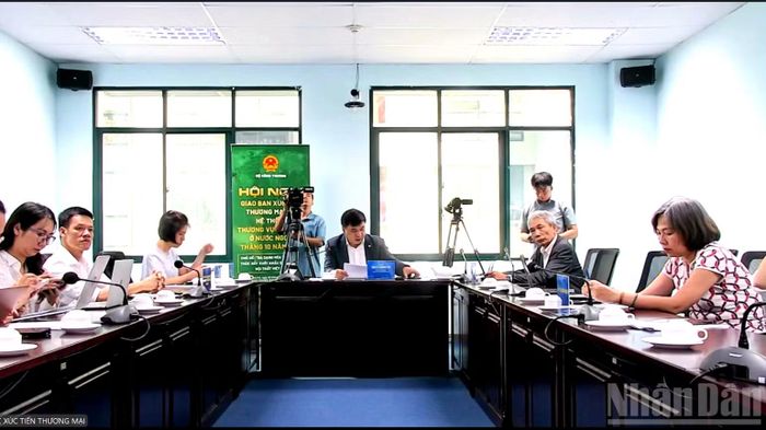 Hội nghị giao ban xúc tiến thương mại tháng 10/2026 với chủ đề “Đa dạng hóa thị trường, thúc đẩy xuất khẩu sản phẩm gỗ và nội thất Việt Nam”. (Ảnh: KIM DUNG)