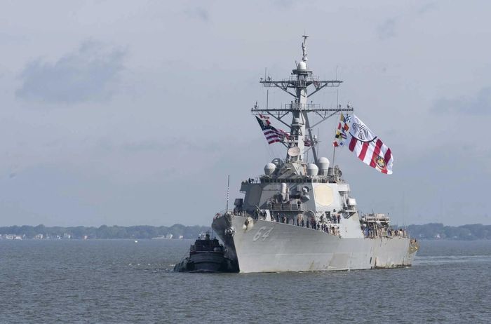 Tàu khu trục mang tên lửa dẫn đường USS Carney lớp Arleigh Burke của Hải quân Mỹ đã đánh chặn thành công các mục tiêu UAV bằng tên lửa SM-2 trong một cuộc diễn tập bắn đạn thật trên Đại Tây Dương. Ảnh: Hải quân Mỹ
