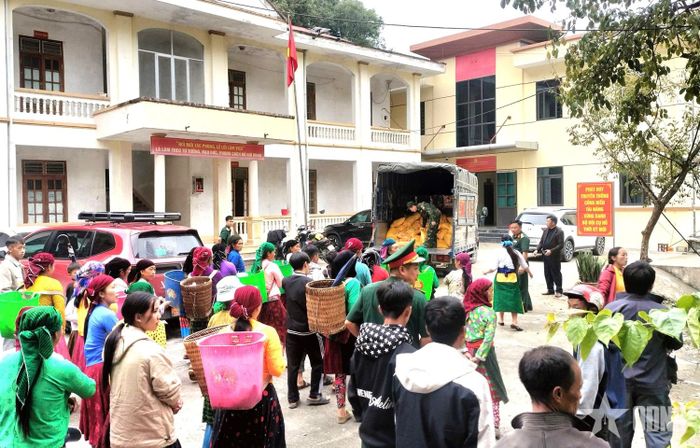 Những hoạt động dân vận thiết thực của Trung đoàn 15 góp phần chăm lo đời sống đồng bào vùng cao, bồi đắp tình đoàn kết quân dân nơi biên cương Tổ quốc.