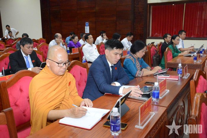 Đại biểu tham dự Kỳ họp. 
