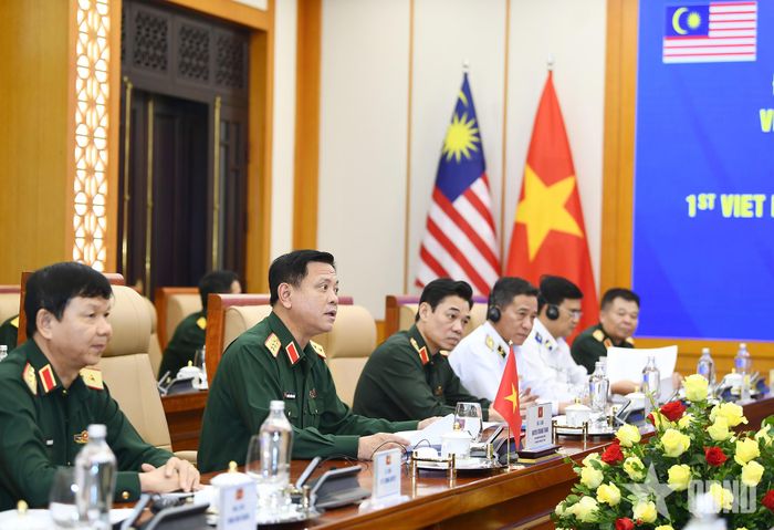 Thượng tướng Nguyễn Trường Thắng và các thành viên đoàn Việt Nam tại đối thoại. Ảnh: TUẤN HUY  