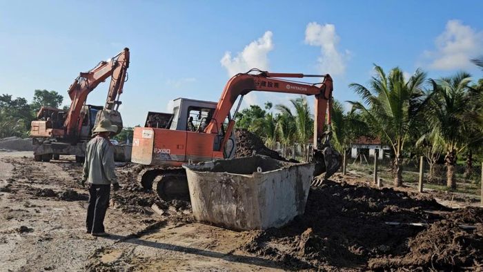 Đơn vị thi công tập trung nhân lực, máy móc hoàn thành các hạng mục còn lại.
