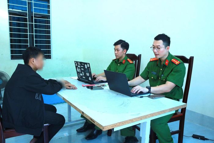  Đối tượng liên quan vụ việc tại cơ quan công an. Ảnh: Công an Nghệ An 