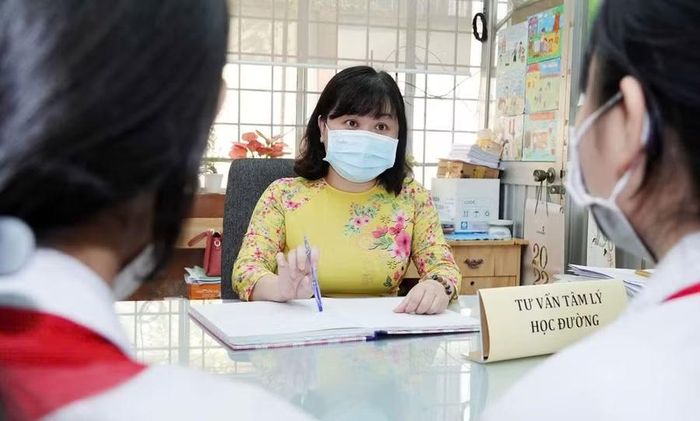 Đẩy mạnh tư vấn, giải quyết những vấn đề tâm thần, tâm lý học sinh. Ảnh minh họa/Chinhphu.vn.