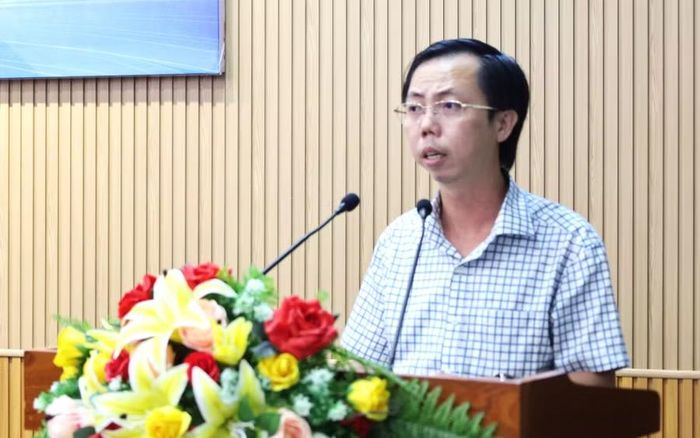 Ông Lý Vỹ Triều Dương, Phó Giám đốc Sở VH,TT&DL tỉnh Cà Mau thông tin sự kiện.