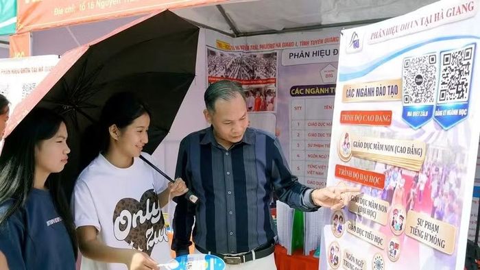 Lao động nông thôn được tiếp cận cơ hội việc làm ngay tại quê hương.
