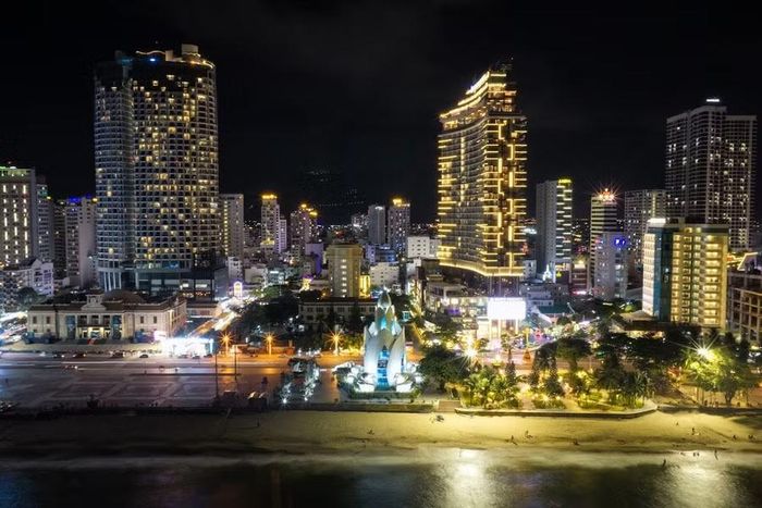 Nha Trang về đêm.
