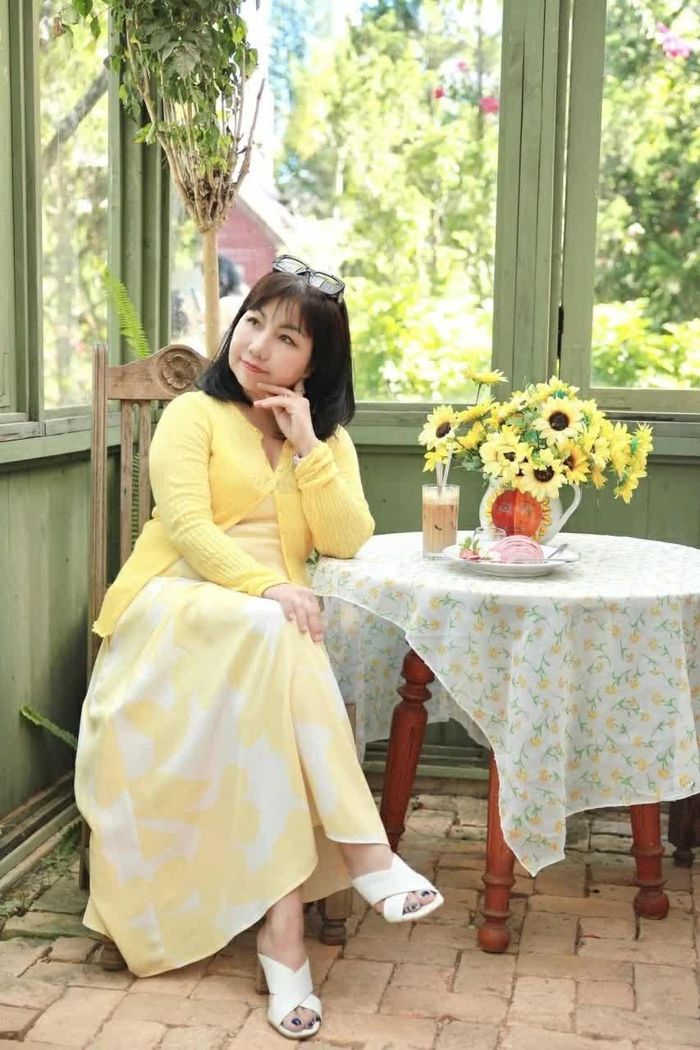 Bà Quyên cho rằng, sức khỏe, hạnh phúc và sự nghiệp không phải là những giá trị buộc phụ nữ phải đánh đổi cho nhau. (Ảnh NVCC)