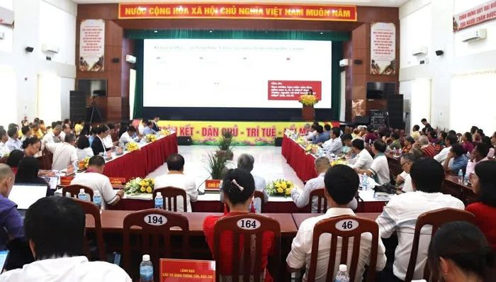 Hội thảo khoa học “Bảo tồn và phát huy giá trị nghệ thuật làm gốm của người Chăm, di sản được UNESCO ghi danh vào Danh sách Di sản văn hóa phi vật thể cần bảo vệ khẩn cấp” diễn ra tháng 10/2026 tại Khánh Hoà. (Ảnh: Xuân Hướng)