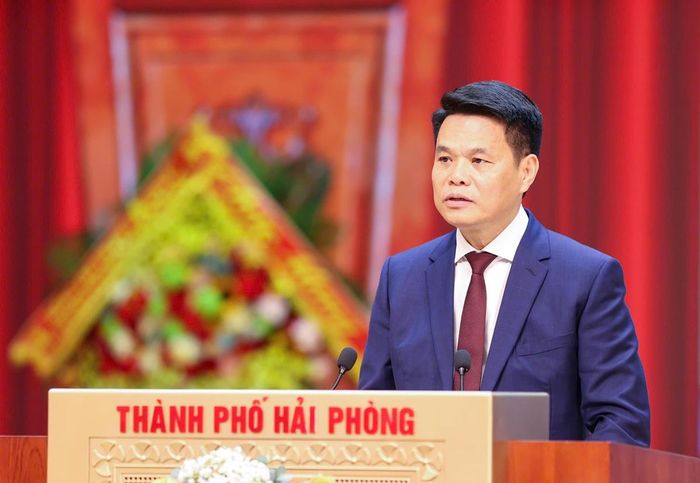  Ủy viên Trung ương Đảng, Bí thư Thành ủy, Trưởng Đoàn đại biểu Quốc hội thành phố Hải Phòng Lê Ngọc Châu phát biểu. (ảnh Lê Dũng)