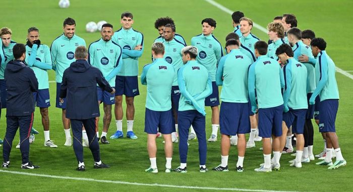 Barca toàn thắng từ đầu mùa giải.