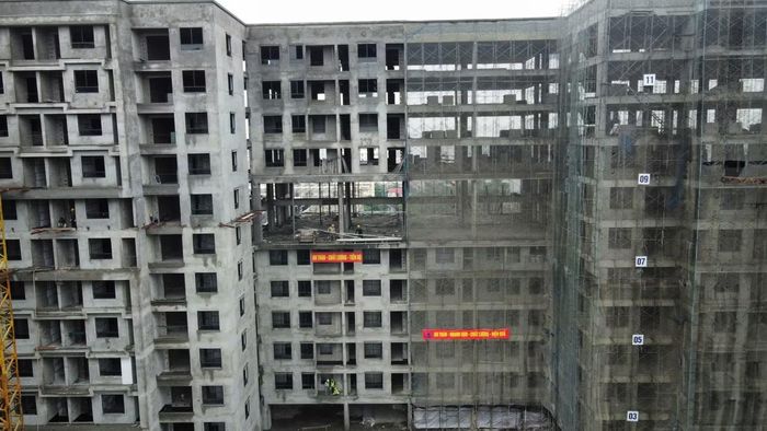Nhiều gia đình trẻ, người có thu nhập thấp mong muốn giá nhà ở xã hội giảm, để họ có thể tiếp cận.