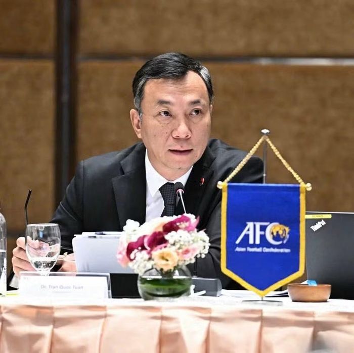 Chủ tịch VFF Trần Quốc Tuấn đang giữ các vị trí ở cả AFF, AFC và FIFA