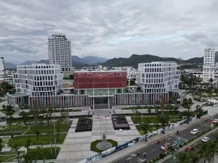 Khánh Hòa được định hướng trở thành đô thị loại I, thành phố trực thuộc Trung ương vào năm 2030.