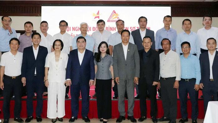 Thành viên hội đồng bình chọn sơ tuyển giải thưởng Sao Vàng đất Việt năm 2026. Ảnh: BTC