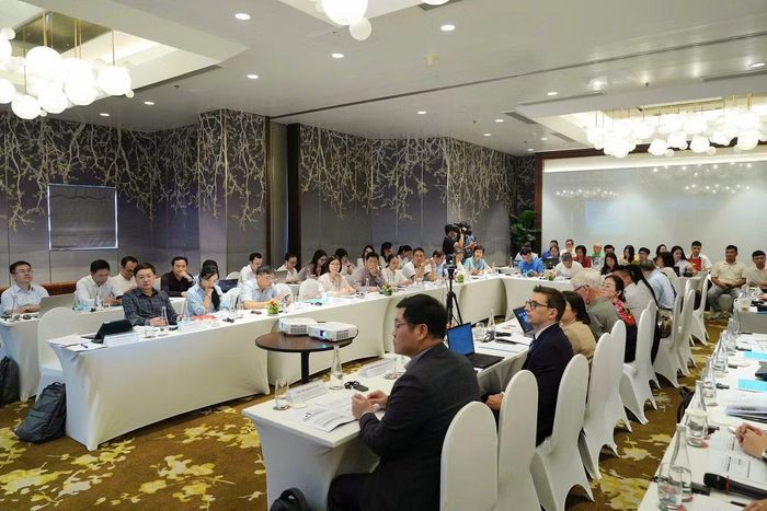 Các đại biểu đặt nhiều câu hỏi liên quan đến việc hình thành và vận hành Quỹ thúc đẩy sử dụng năng lượng tiết kiệm và hiệu quả. 