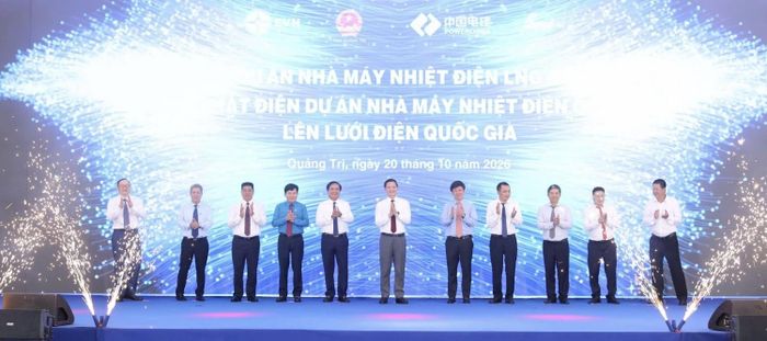 Lễ khởi công - phát động thi đua dự án Nhà máy nhiệt điện LNG Quảng Trạch II và công bố phát điện nhà máy Nhiệt điện Quảng Trạch I lên lưới điện quốc gia.