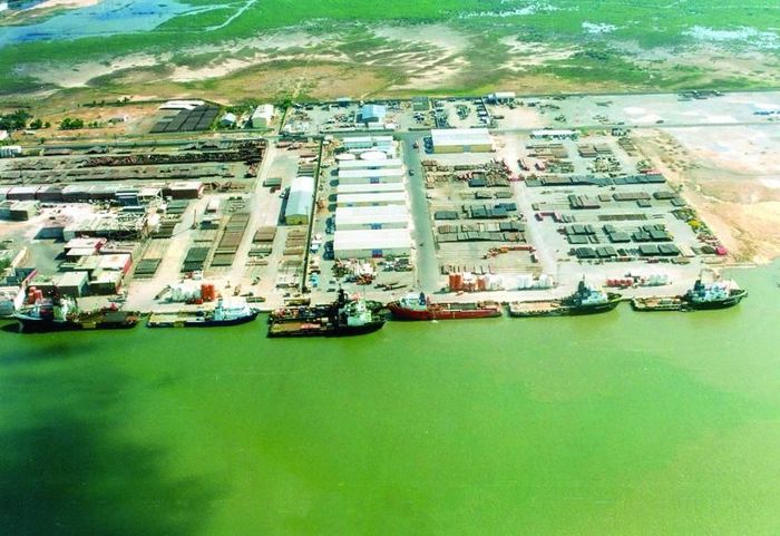 Khu Cảng Dịch vụ Dầu khí PTSC Vũng Tàu trong giai đoạn đầu tư mở rộng giai đoạn I, năm 1995