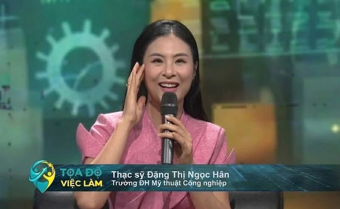 Đạo diễn Hoàng Công Cường và Thạc sĩ, hoa hậu Đặng Thị Ngọc Hân.