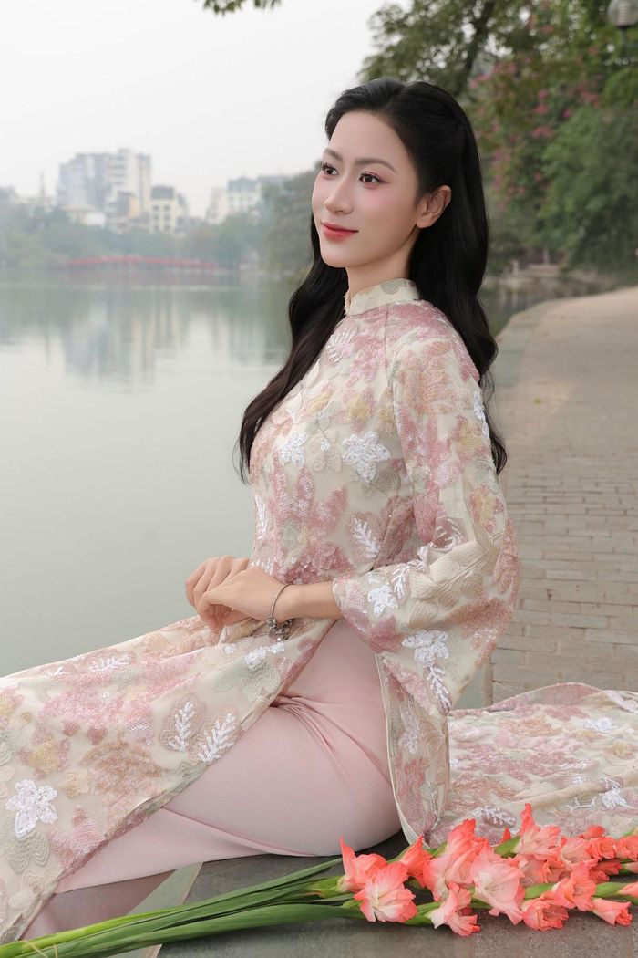 Kiều Trinh là gương mặt quen thuộc với người hâm mộ bóng chuyền Việt Nam. Cô sở hữu sắc đẹp nổi bật, thu hút mọi ánh nhìn.