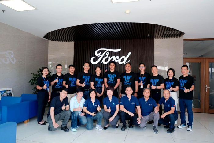 Trước khi chính thức nhận chức, bà Atina đã đến Hà Nội để gặp gỡ đội ngũ Ford Việt Nam.