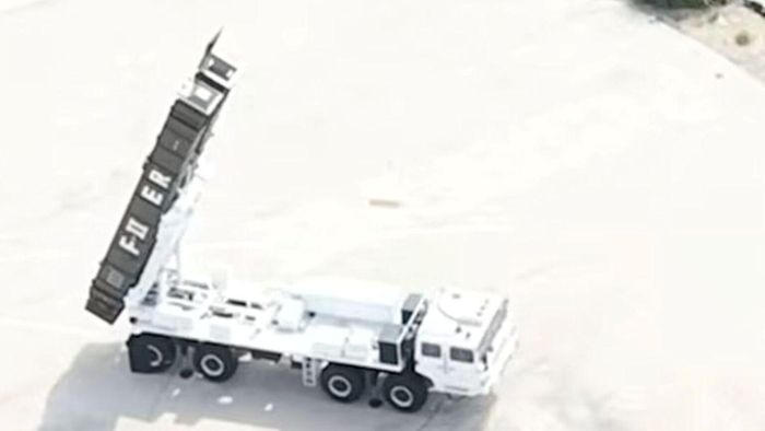 Ngày 13/10, Lục quân Pakistan tuyên bố phóng thử thành công biến thể kéo dài tầm bắn của tên lửa đất đối đất Fatah-2, được định danh chính thức là Fatah-2 ER. Ảnh: quwa.org