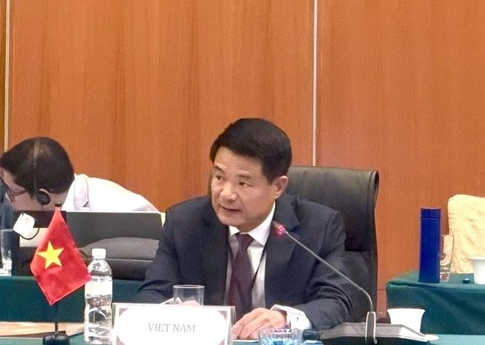  Đồng chí Nguyễn Huy Tiến, Viện trưởng Viện kiểm sát nhân dân tối cao Việt Nam.