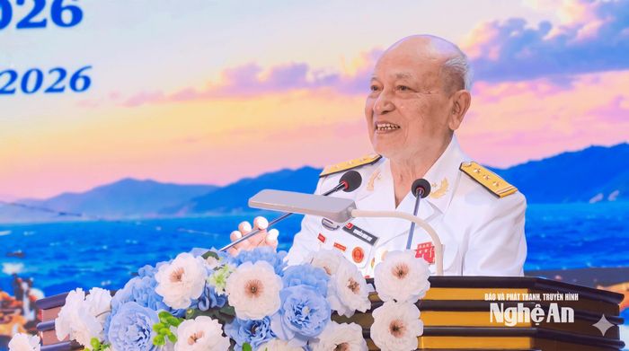 Cựu chiến binh Nghệ Tĩnh đoàn tàu không số phát biểu. Ảnh: Sỹ Đức