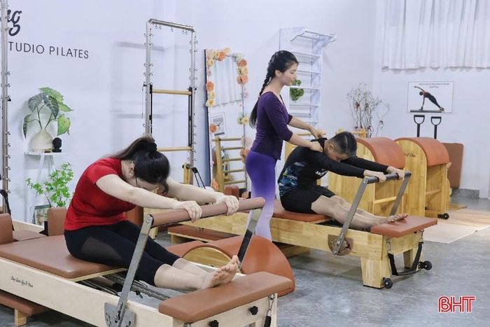 Lựa chọn hình thức vận động phù hợp và duy trì đều đặn là một trong những cách người trẻ chủ động chăm sóc sức khỏe.