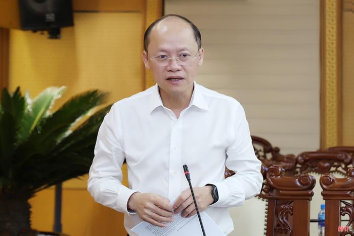 Đồng chí Nguyễn Hồng Lĩnh - Phó Bí thư Thường trực Tỉnh ủy, Chủ tịch HĐND tỉnh phát biểu tại hội nghị.