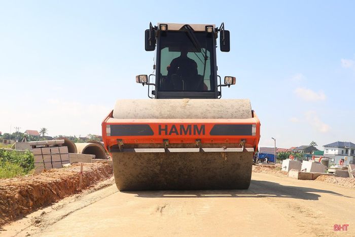 Công ty TNHH Như Nam đang tập trung nguồn lực, đẩy nhanh tiến độ thi công các dự án.