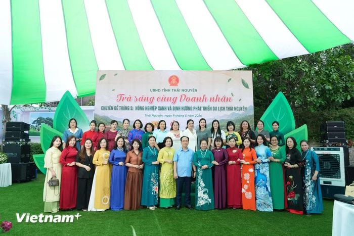 Hội Nữ doanh nhân tỉnh Thái Nguyên với 284 hội viên đã chủ động liên kết, trở thành chỗ dựa vững chắc và là “bà đỡ” kinh tế cho hàng loạt sản phẩm địa phương. (Ảnh: PV/Vietnam+)