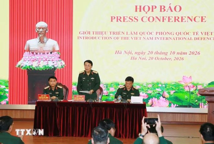 Thiếu tướng Nguyễn Xuân Thủy, Phó Cục trưởng Cục Tuyên huấn phát biểu. (Ảnh: Trọng Đức/TTXVN)
