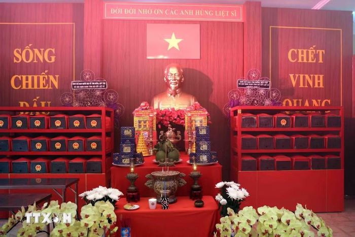 Sau 5 ngày đầu của Đợt 2, Đội K74 đã phát hiện, quy tập được 58 hài cốt liệt sỹ và đưa về quàn tại Nhà Tưởng niệm công viên Lê Thị Riêng. (Ảnh: Xuân Khu/TTXVN)